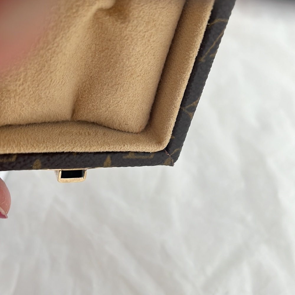 Louis Vuitton Ecrin Declaration Mini Jewelry Trunk - Picture 8 of 10